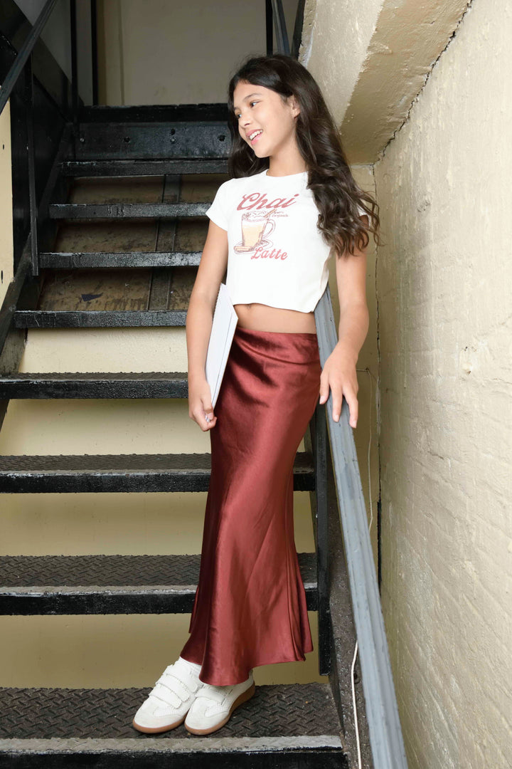 ANASTASIASKIRTT_BGNDY_MODEL_9a