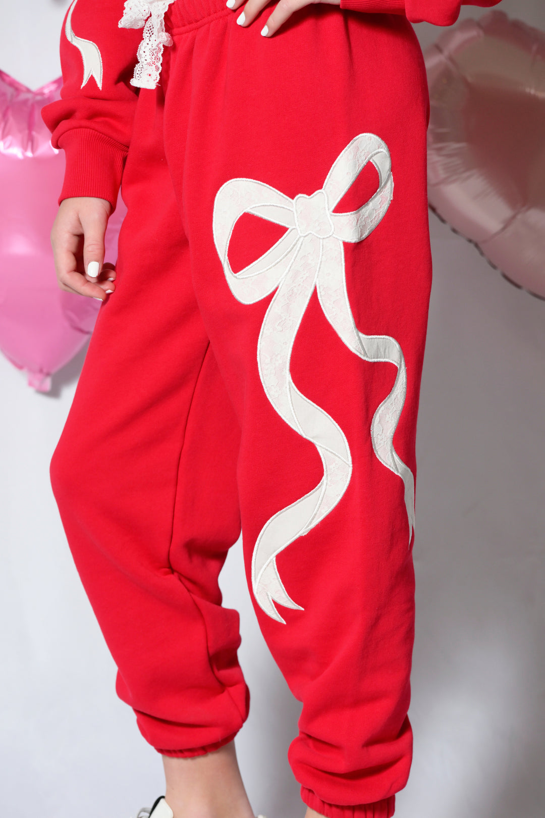 TWEEN DYLAN BOW APPLIQUE SWEATPANT – KatieJNYC TWEEN DYLAN BOW APPLIQUE SWEATPANT – KatieJNYC