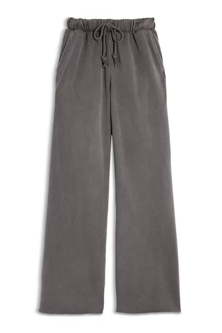 【COLOR iN ID】lia two tuck pants Pick Store Releases the Two Tuck Wide Pants in Collaboration